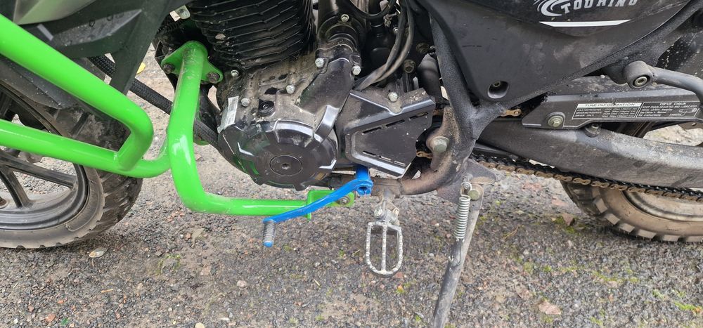 Мотоцикл Kovi ADT 250 на 250 кубіків 24,5 кс