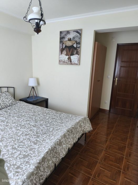 Moradia T5 com terraço e varanda em Óbidos