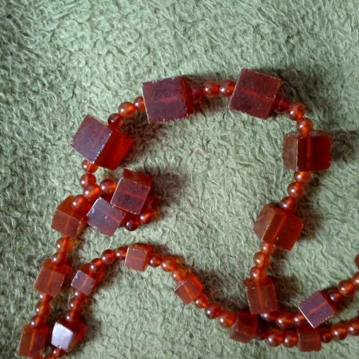Редкое янтарные бусы