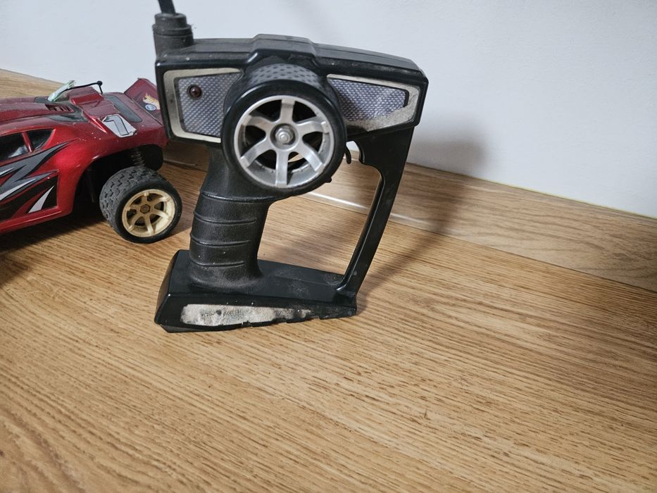 Samochód zdalnie sterowany Hot Wheels R/C Desert Ranger J9851 (2006) | Zestaw z pilotem i ładowarką