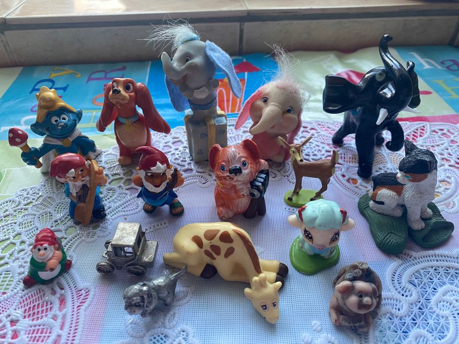 Фігурки кіндер - різні