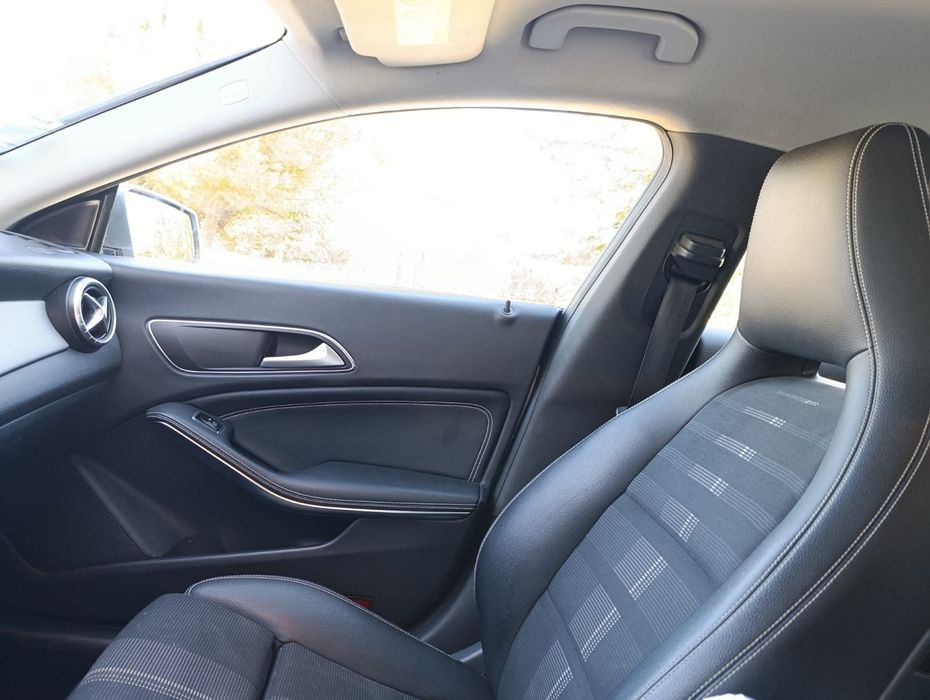 Mercedes Benz CLA 220d