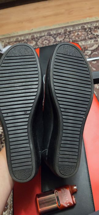 Кожаные туфли 39 р