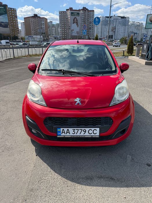 Авто PEUGEOT 107