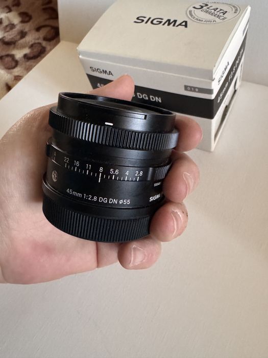 Sigma C 45mm f2.8 L-mount. Ideał!