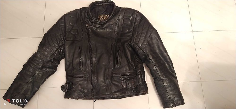 Vendo blusão motard em pele