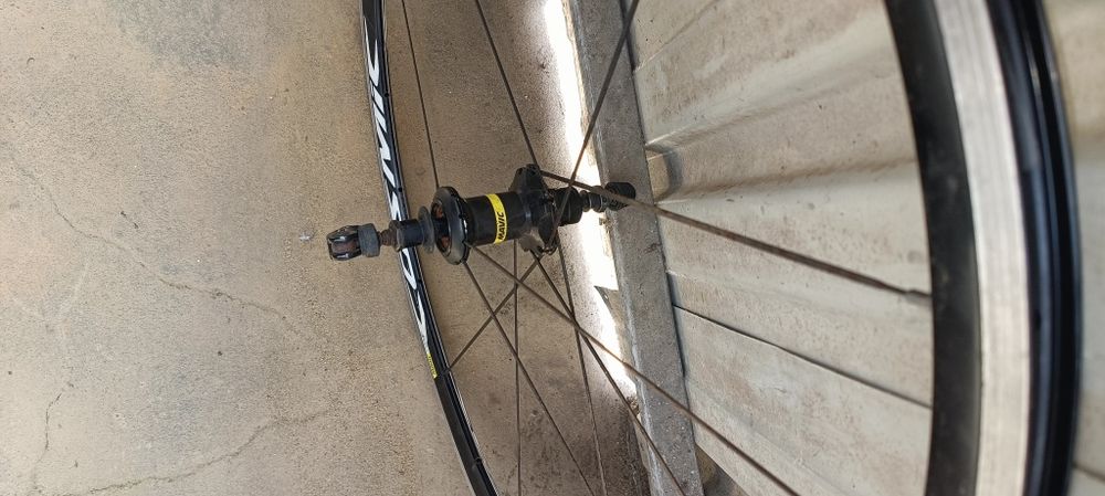 Rodas estrada Mavic Cosmos