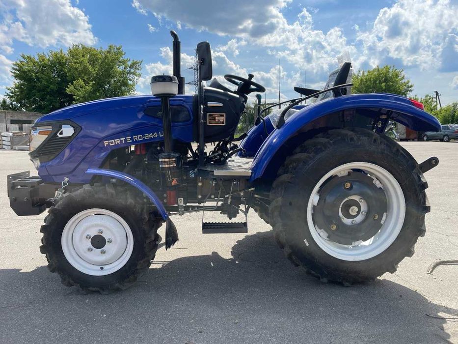 Мінітрактор Forte RD-244 LUX (24 к.с., синій) телефонуйте