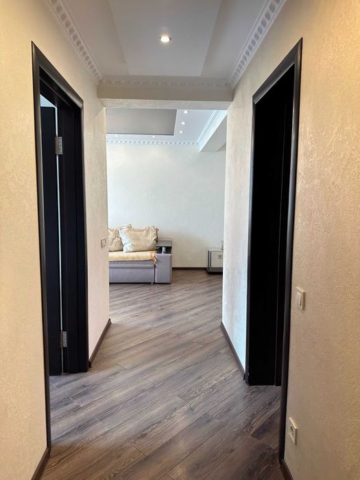 Оренда ПРОСТОРОЇ ДВО(ТРИ)КІМНАТНОЇ квартири вул. Руська 219Е