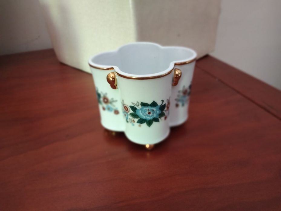 Mini Cachepô/Floreira Porcelana Flores Dourado