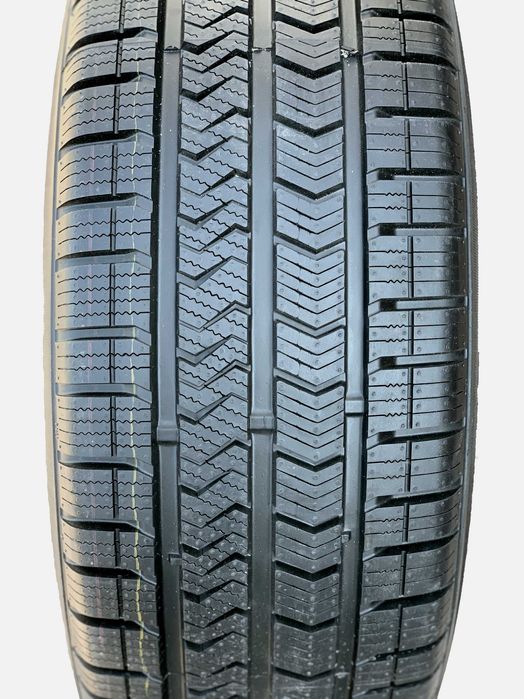Шини всесезонні 215/65 R16 98H резина всесезонна Q5 DOMIN Poland