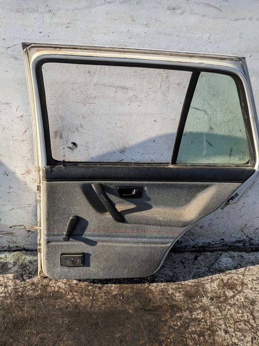 VW Volkswagen Golf II Drzwi Prawe Tylne Prawy Tył PT