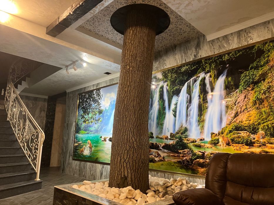 Будинок біля річки