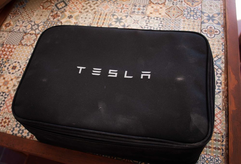 bola de reboque tesla