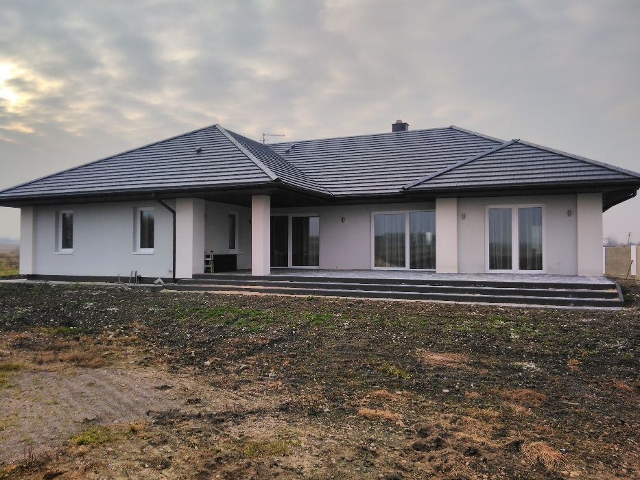 Tynki Elewacje, Ocieplenia Pianą,adaptacje Poddasza,Remonty, PUR