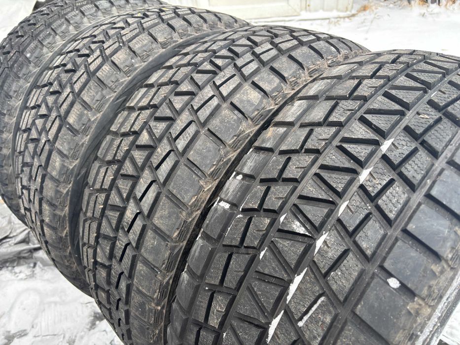 265-60-R18 BRIDGESTONE BLIZZAK комплект зимней резины GERMANY 2022