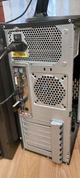 Системный блок i3-7400, ddr4 16gb, hdd 250gb