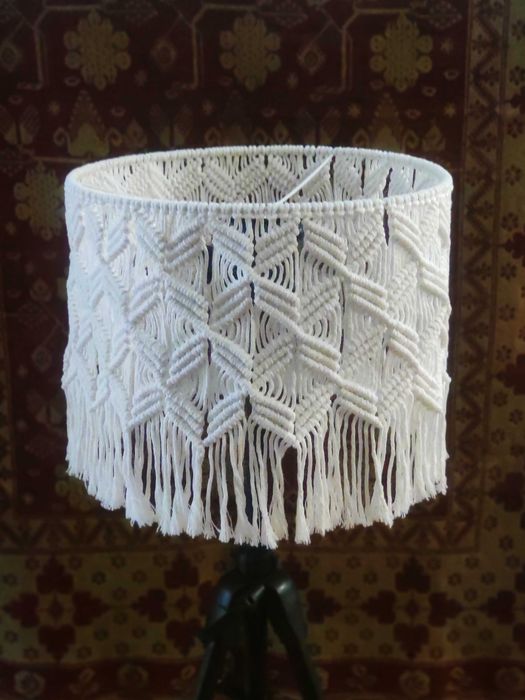 Abażur makrama ręcznie robiony dostępny od ręki