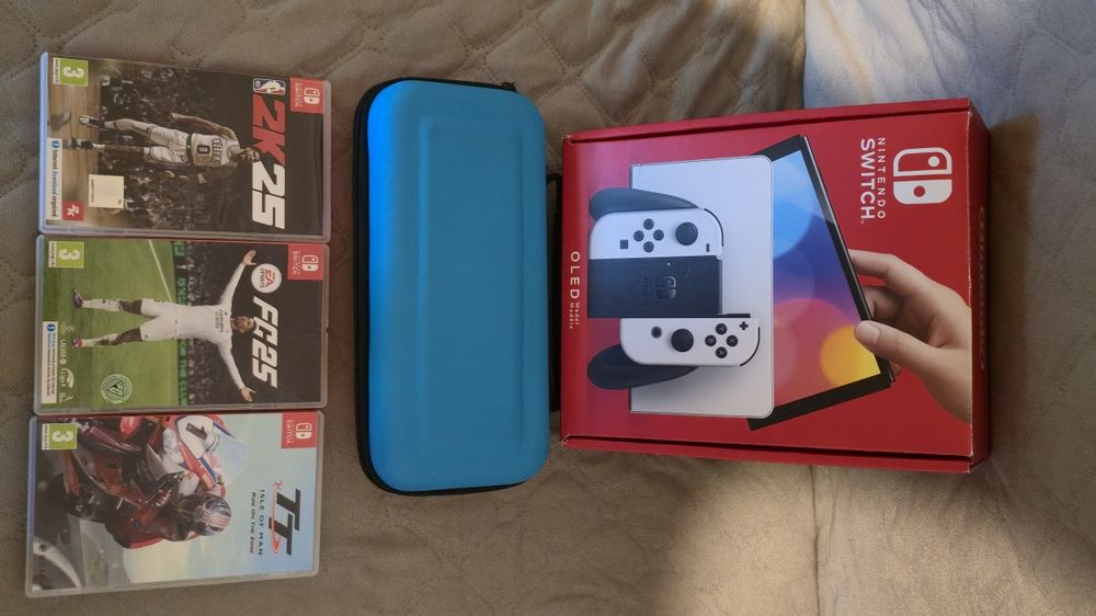Nintendo Switch OLED Branca + Jogos + Bolsa | Como Nova