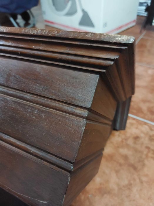 4 sanefas em madeira