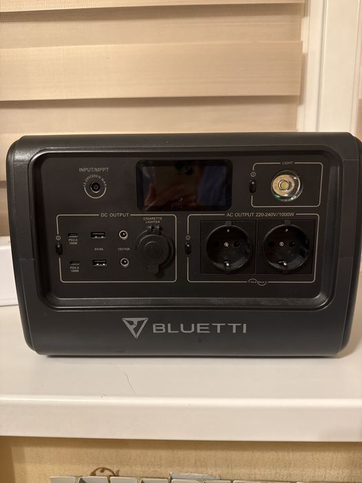 Зарядна станція BlUETTI PowerOak EB70