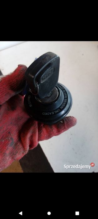 Korek wlewu paliwa Ford Fiesta MK3