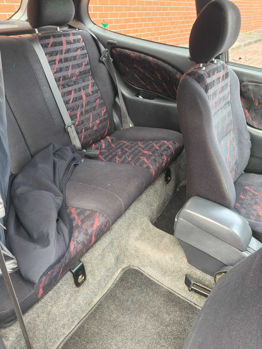Toyota Corolla 3p