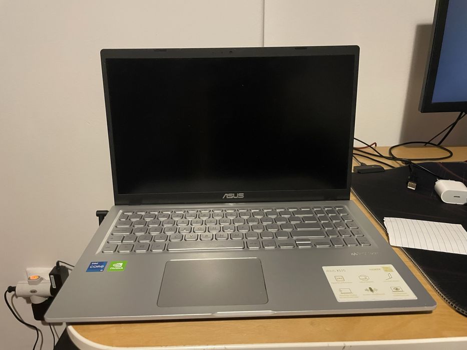 Portatil asus com carregador