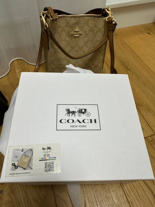 Сумка коуч Coach (світла лишилась)