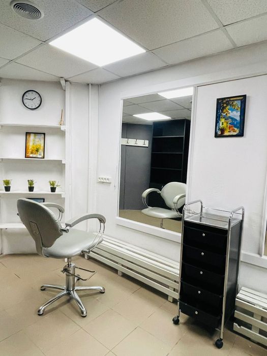 Gallery image