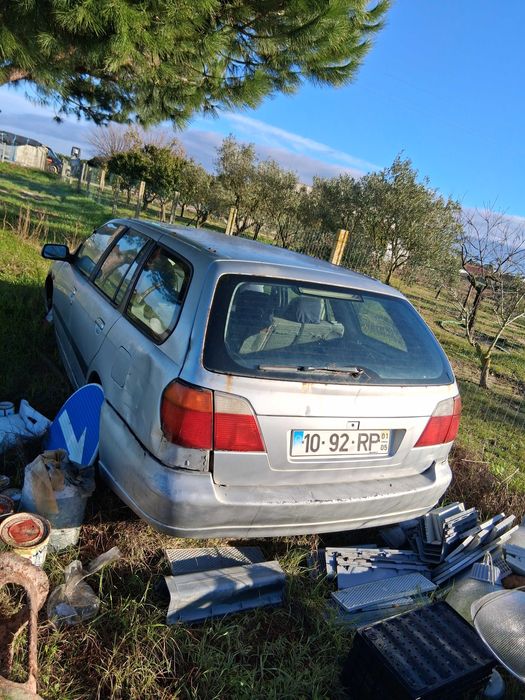 Nissan primera 2.0 td com 176000 km