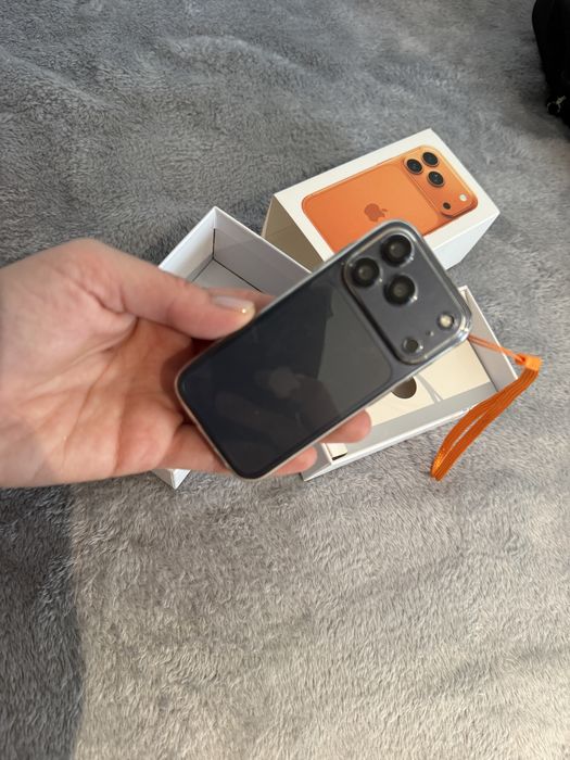 Mini telefon  robi zdjecia laczy sie internetem i jest po polsku