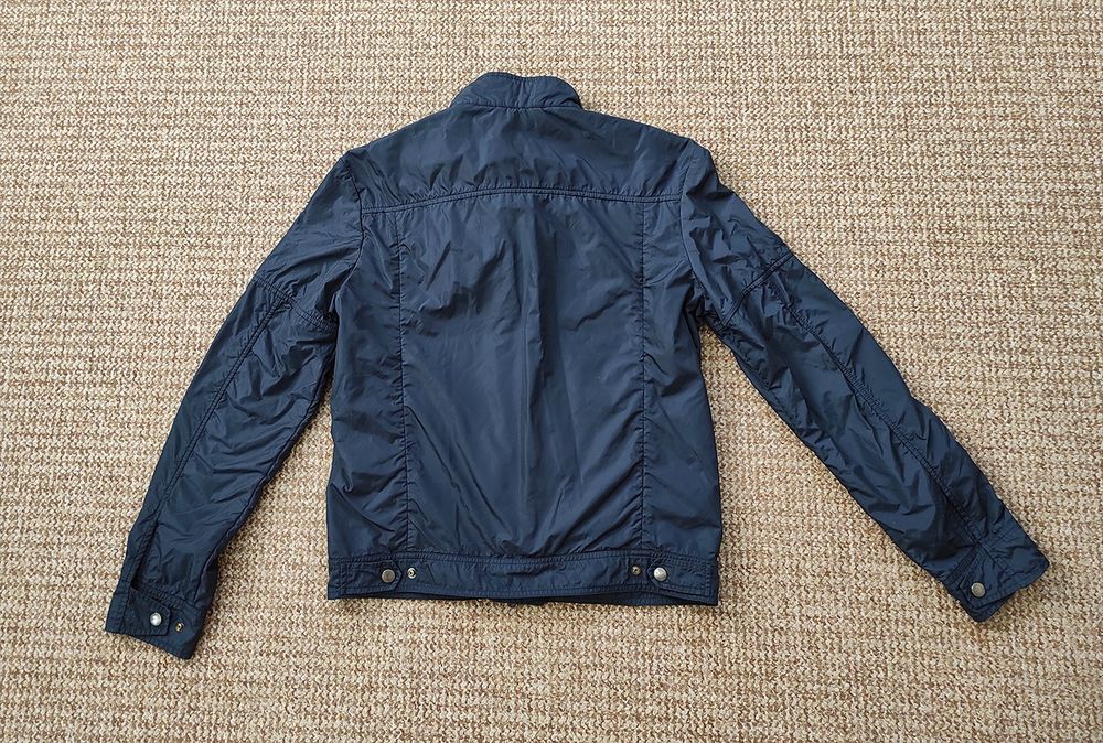 add ветровка куртка S оригинал
blauer