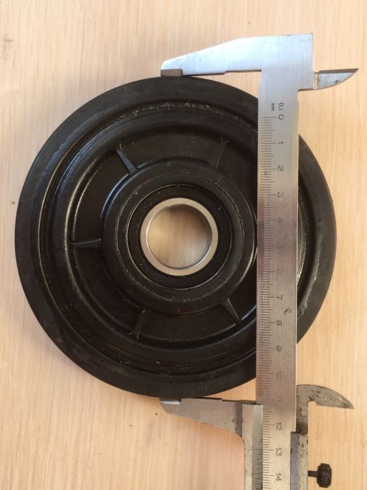 Ролики для снега хода купленные в Канаде в Японию