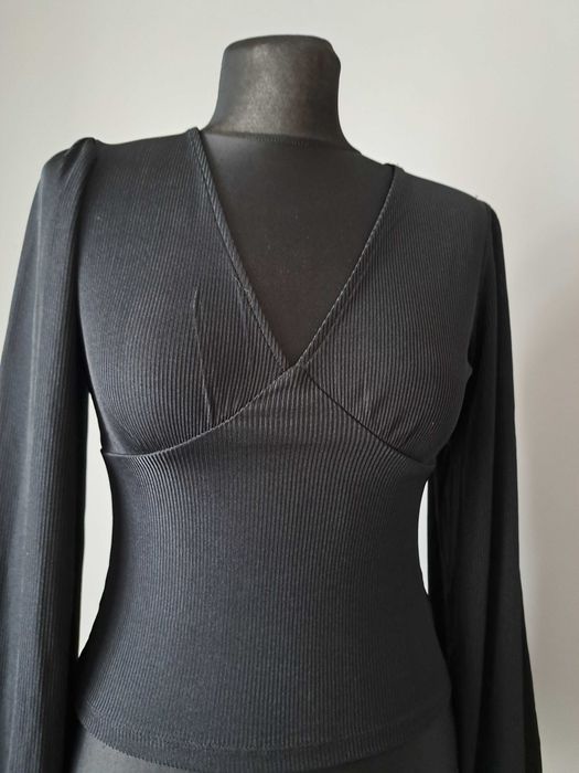 Bik Bok Piękna czarna bluzka crop top XS/34