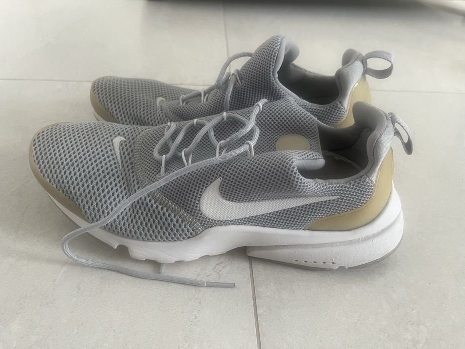 Adidasy Nike szare