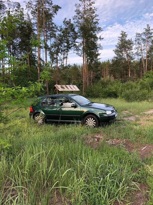Продам власне авто volkswagen Golf 4 1998 р.в
Газ/бенз 1.4
Авто на ходу.