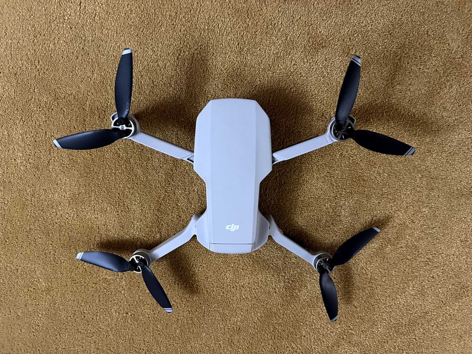 Квадрокоптер DJI Mavic Mini Fly More Combo