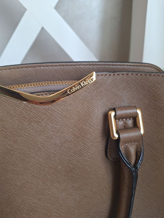 Стильна сумка Calvin Klein шкіряна