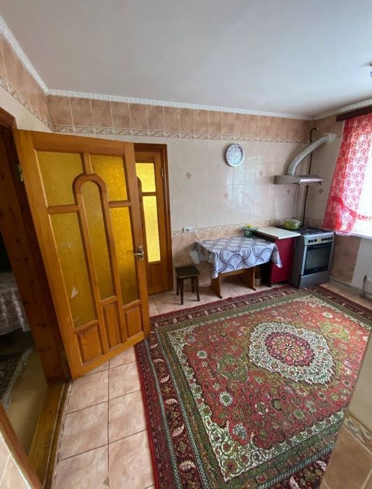 Гарний будинок в мальовничому селі