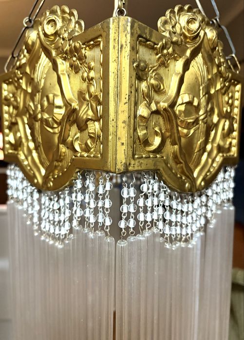 Fantástico antigo candeeiro de tecto Arte Nova dourado