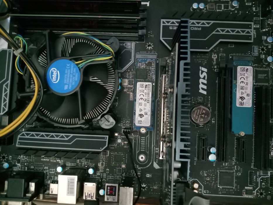 Motherboard MSI PRO Series + CPU tudo a funcionar 100%