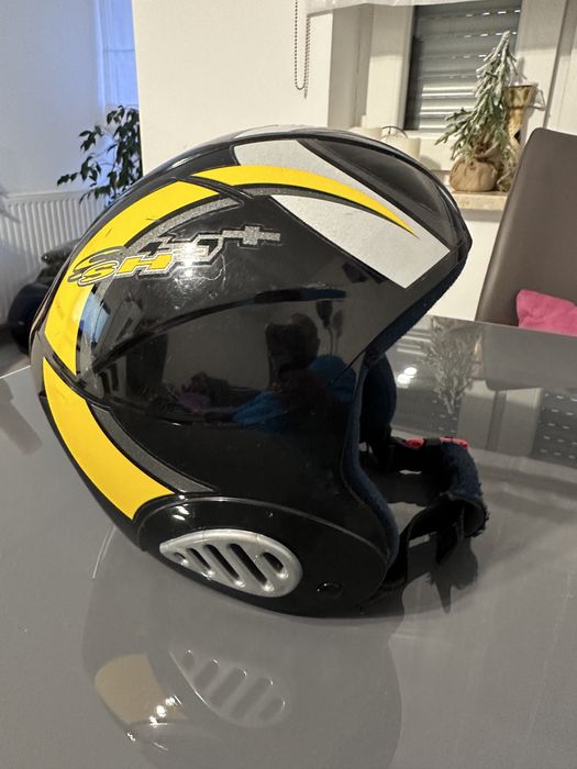 Kaska narciarski dla dziecka