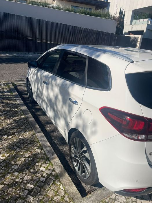 Kia Carens — fotografia 4
