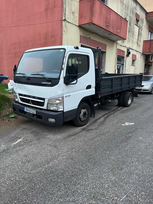 Serviço de transporte de entulho