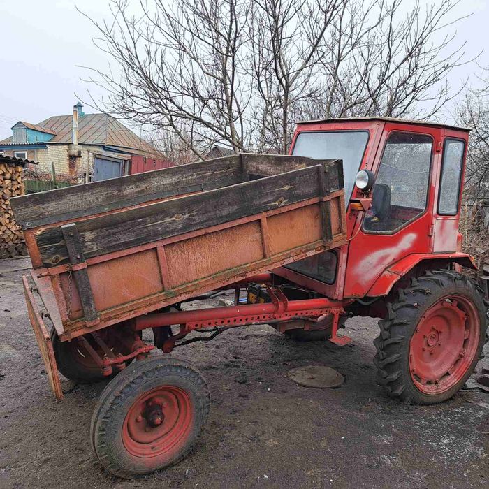 Продам трактор Т-16