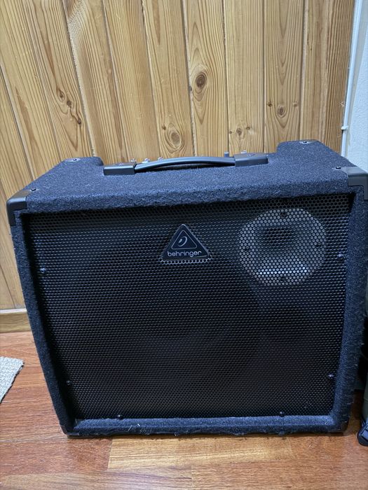 Behringer K900FX wzmacniacz