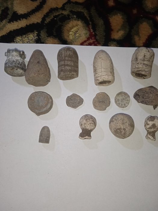 Продам мушкетні кулі.