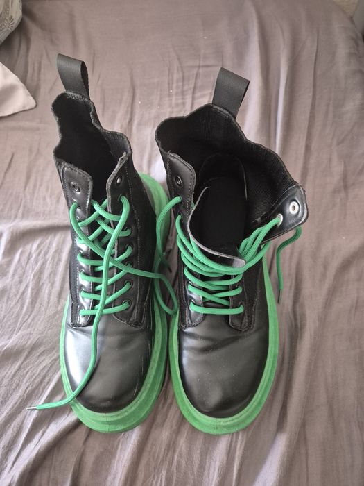 Botas da shein, em muito bom estado e muita poucas veses usado