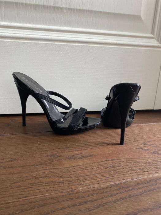 Widowiskowe szpilki Ryłko